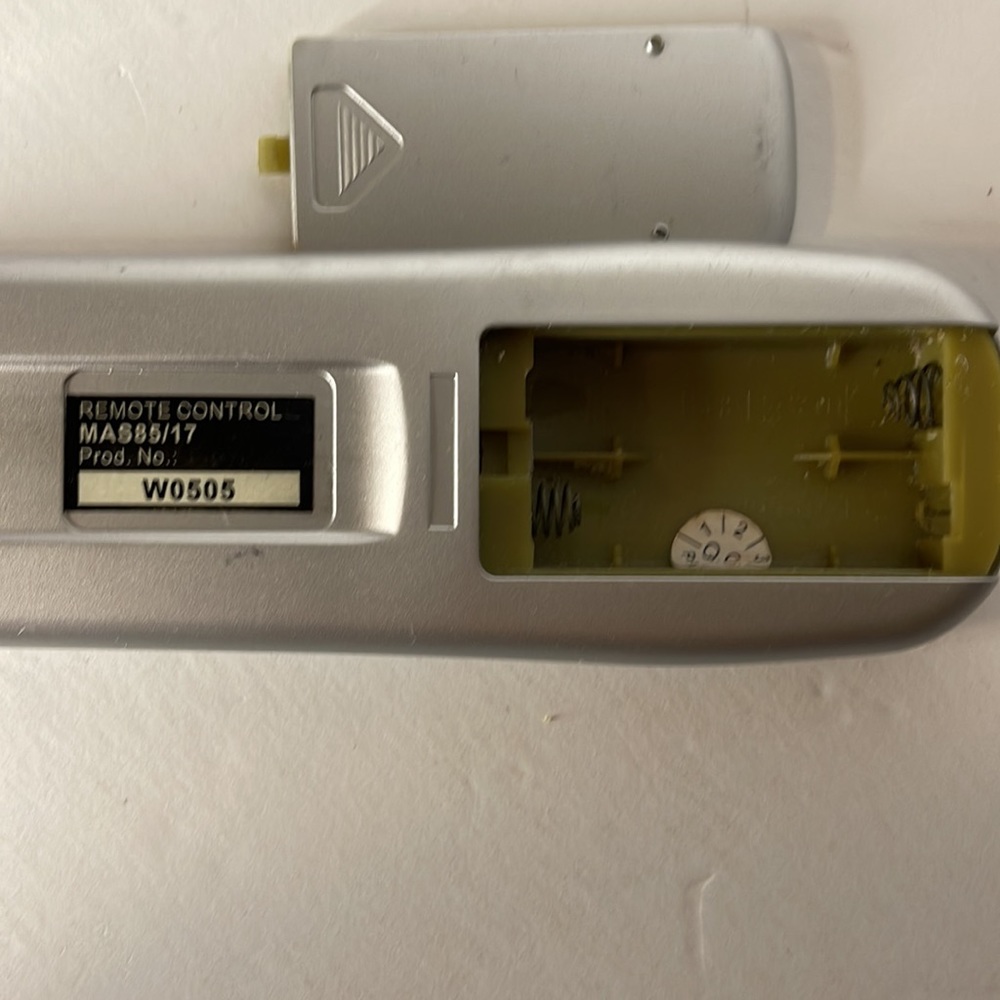 Magnavox TV Controller - Picture 3 of 3